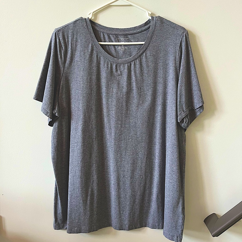 COPY - Lord and Taylor t shirt like new